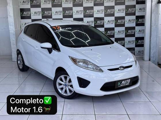 FORD FIESTA 1.6 ROCAM SE 8V FLEX 4P MANUAL FORD FIESTA 1.6 ROCAM SE 8V FLEX 4P MANUAL